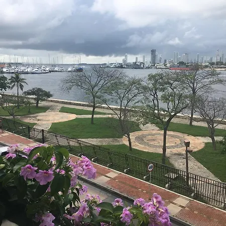 Stunning Bay View Apartment *